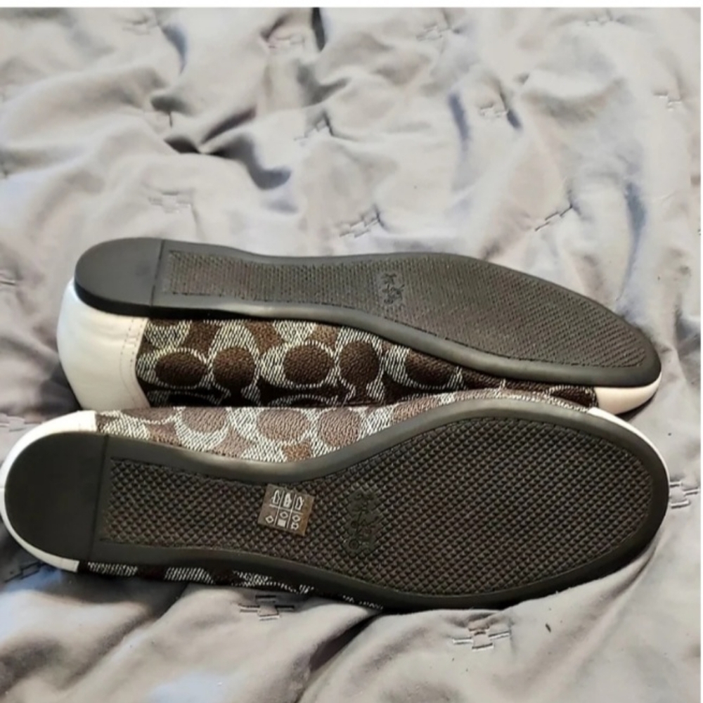 Coach Chelsea Signature Logo Leather Ballet Flats Brown white 7.5 NWOB - Picture 8 of 9